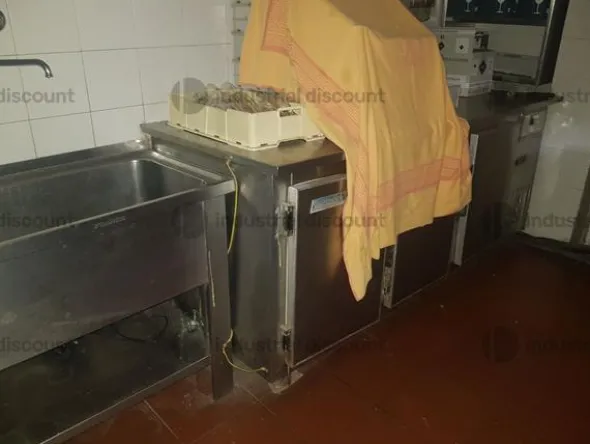 2#9849 Cucina professionale