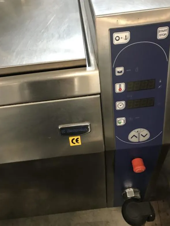 6#2979 Cuocitore universale Electrolux