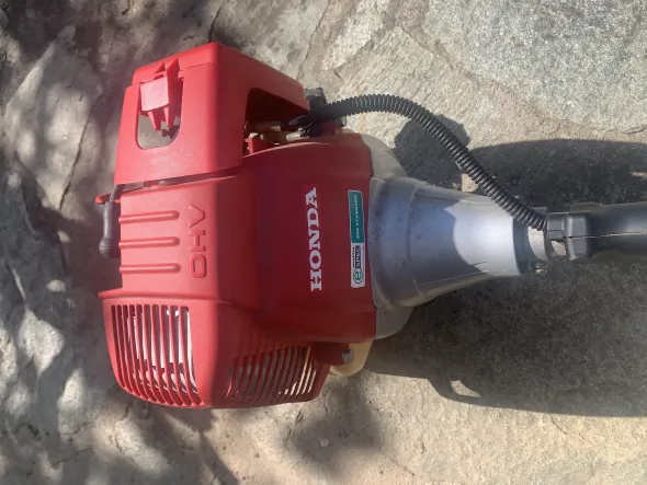 Decespugliatore honda umk431