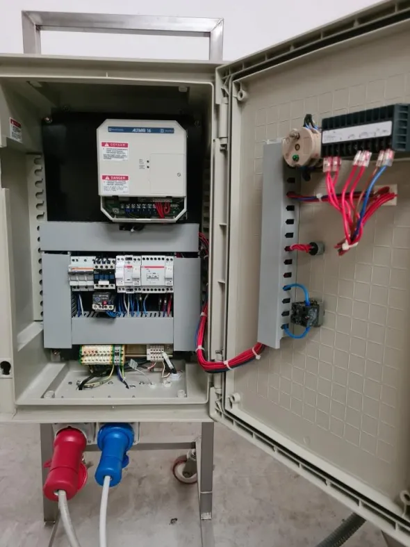 DISSOLUTORE + AGI. CENTRALE TECNINOX 355LT (SER-199)