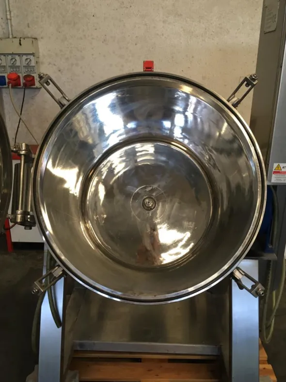 DISSOLUTORE CON TURBINA 150 LT