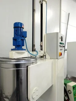 DISSOLUTORE REFRIGERANTE 100 LT (COD. MF-PR-SER-242)