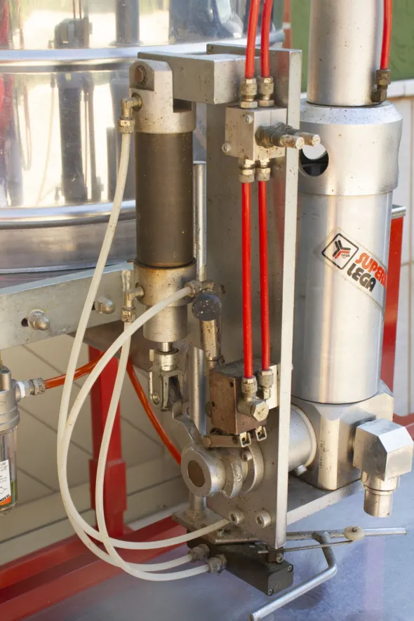 DOSATRICE PNEUMATICA INOX LEGA DA 50 A 1000 KG