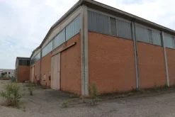 #10895 Due edifici ad uso industriale