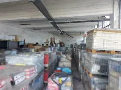 #21606 Due magazzini con area esterna