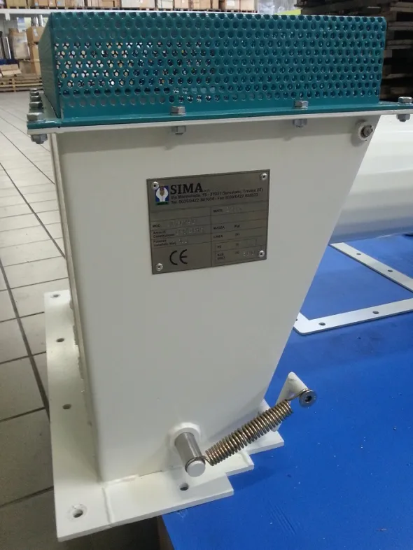 DUE MULINI A MARTELLO 9-10 T/H CAD
