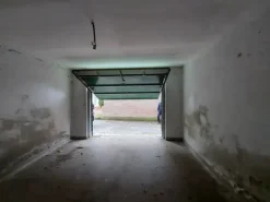 #14690 Due uffici con garage e cantina