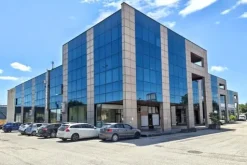 #2536689 Due uffici e tre box auto in edificio pluriuso