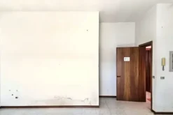 #2536689 Due uffici e tre box auto in edificio pluriuso