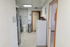 #21162 Due uffici piano secondo e posti auto coperti
