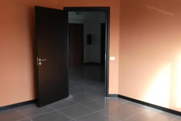 #24675 Due unità immobiliari ad uso ufficio in complesso direzionale-commerciale