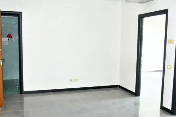 #24675 Due unità immobiliari ad uso ufficio in complesso direzionale-commerciale