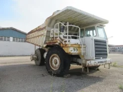 212#5243 Dumper Perlini 655