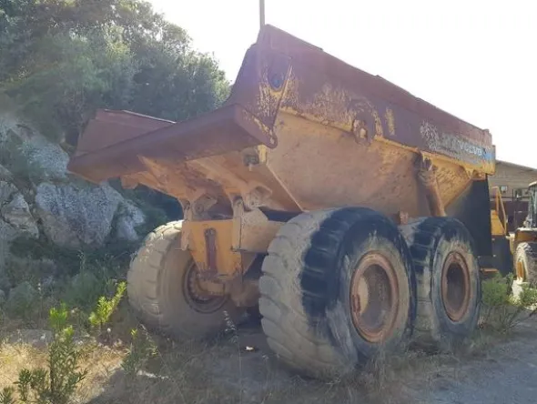 8#4479 Dumper Volvo