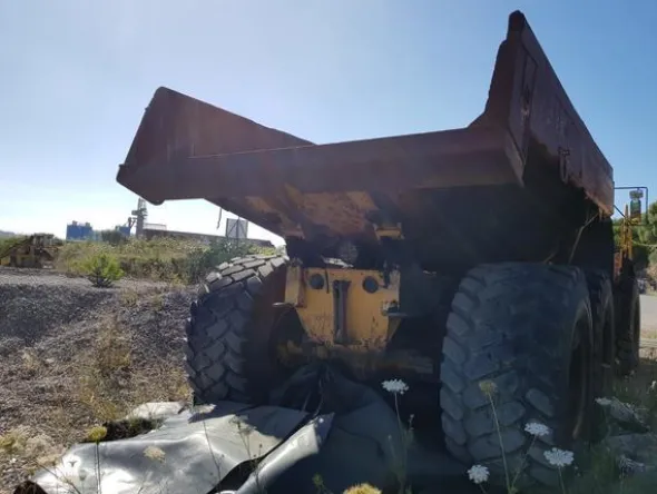 28#4479 Dumper Volvo