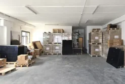 #2639141 Edificio artigianale con negozio e terreno