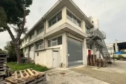 #2639921 Edificio artigianale con uffici e cortile esclusivo