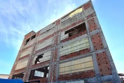#24600 Edificio industriale con terreno di pertinenza