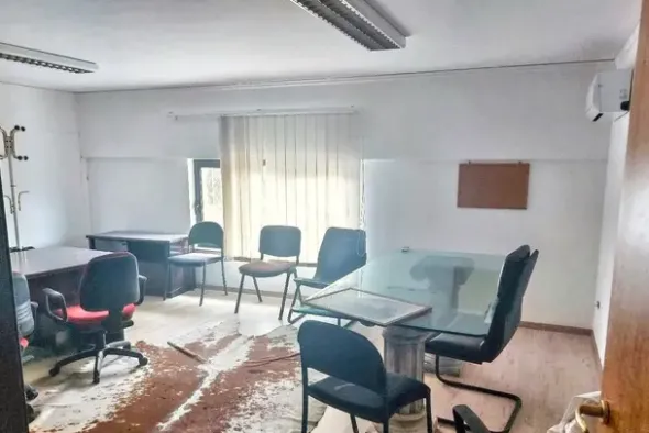 #2519020 Edificio logistico con uffici e cortile privato
