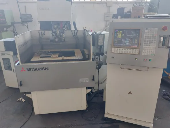 ELETTROEROSIONE A FILO MITSUBISHI MOD. CX 20