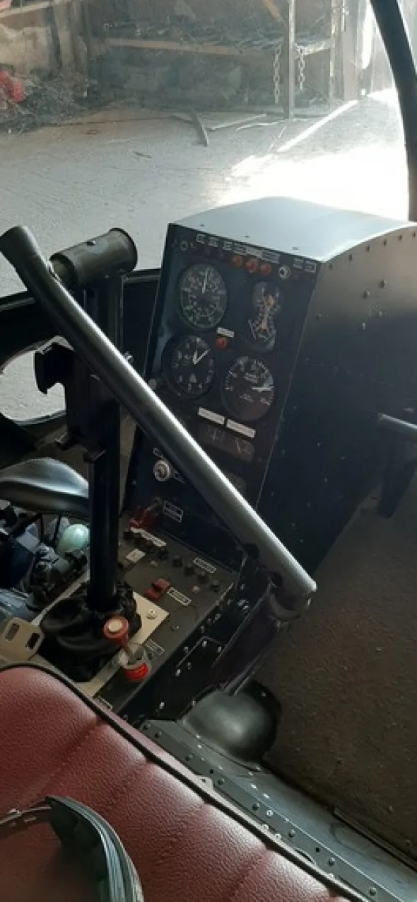 1#5390 Elicottero Robinson R22