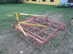 erpicedissodatore a dentitre punti attacco