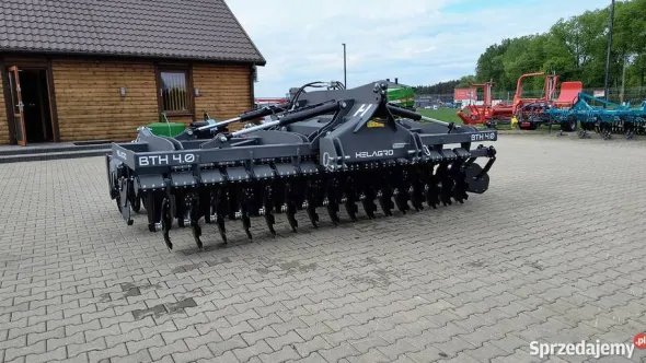 Erpice Helagro BTH a dischi, chiusura idraulica