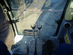 4#8048 Escavatore cingolato Jcb