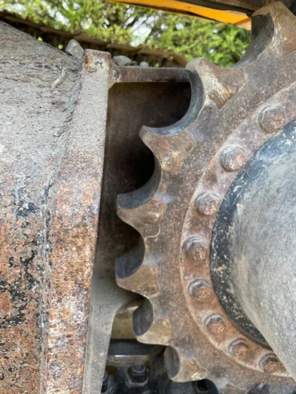 2#7113 Escavatore cingolato JCB