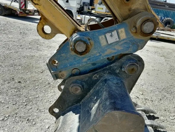 1#5567 Escavatore cingolato Komatsu PC 210 NLC-8