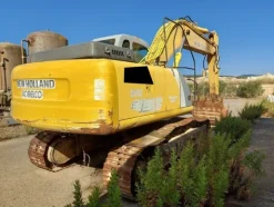 24#5562 Escavatore cingolato New Holland