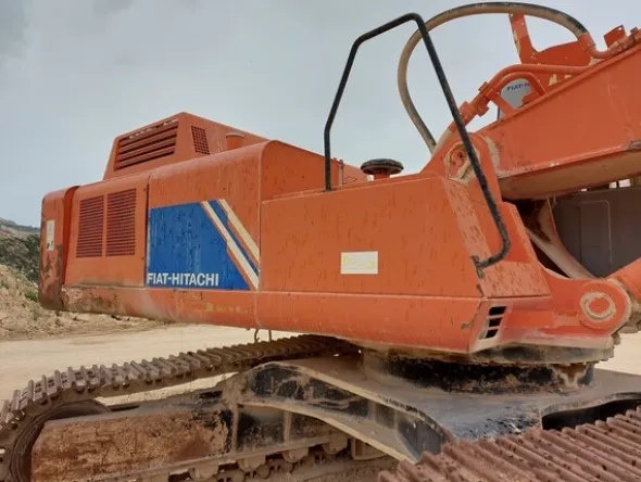 3#6014 Escavatore Fiat Hitachi 450 e Motore Isuzu