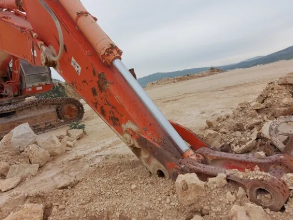 3#6014 Escavatore Fiat Hitachi 450 e Motore Isuzu