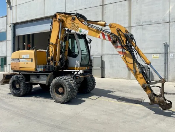 Escavatore gommato Liebherr A314 Litronic