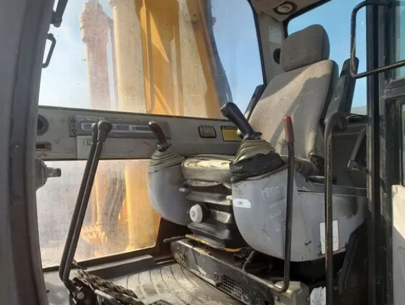 3#8084 Escavatore idraulico JCB JS 220