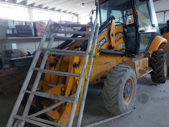 13#8924 Escavatore JCB