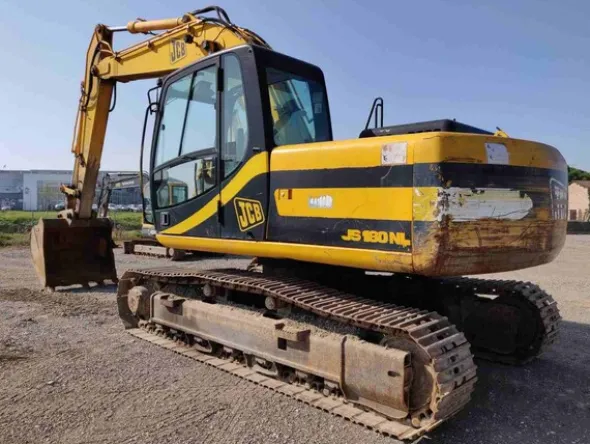 8#5845 Escavatore JCB