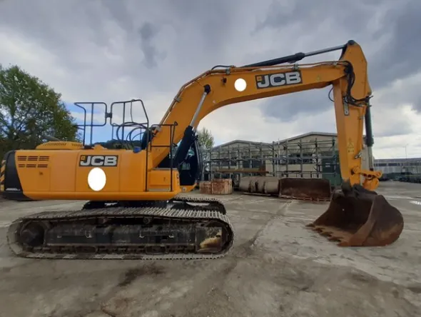 1#6332 Escavatore JCB
