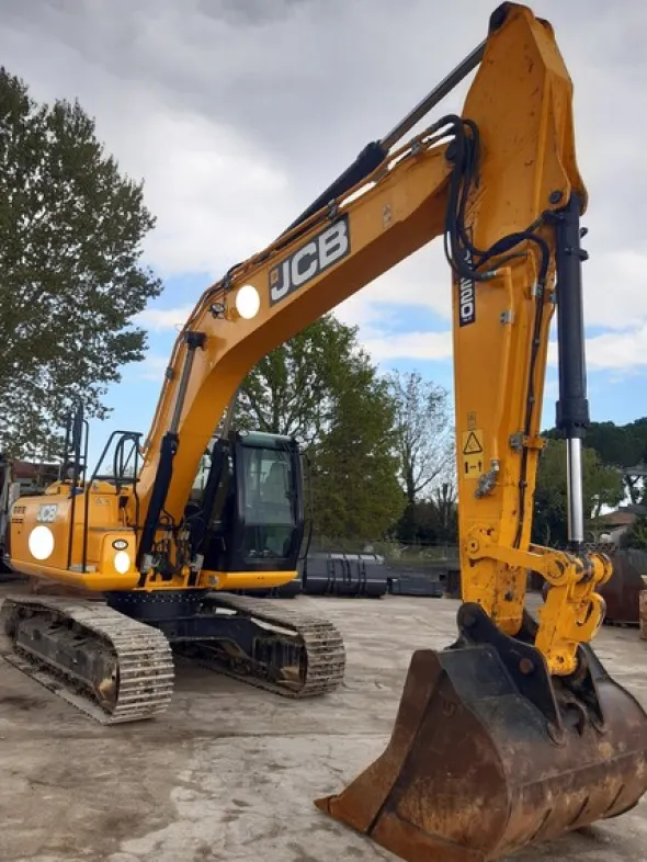 1#6332 Escavatore JCB