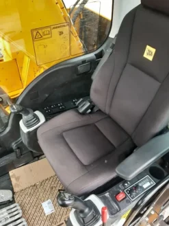 1#6332 Escavatore JCB
