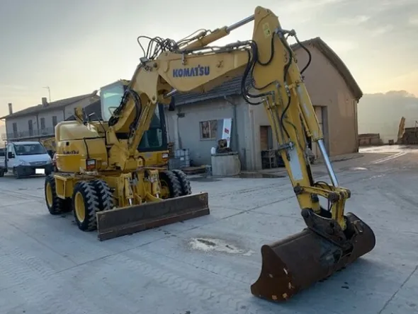3#6189 Escavatore Komatsu
