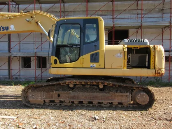 9#6166 Escavatore Komatsu PC210