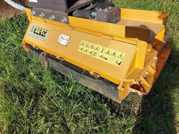 24#5479 Escavatore Komatsu PC138US con trincia
