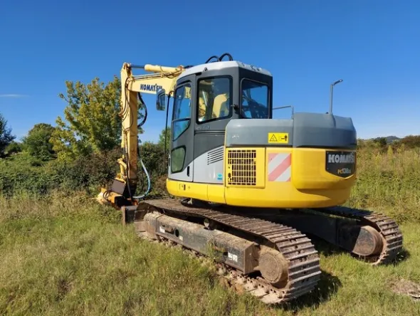 24#5479 Escavatore Komatsu PC138US con trincia