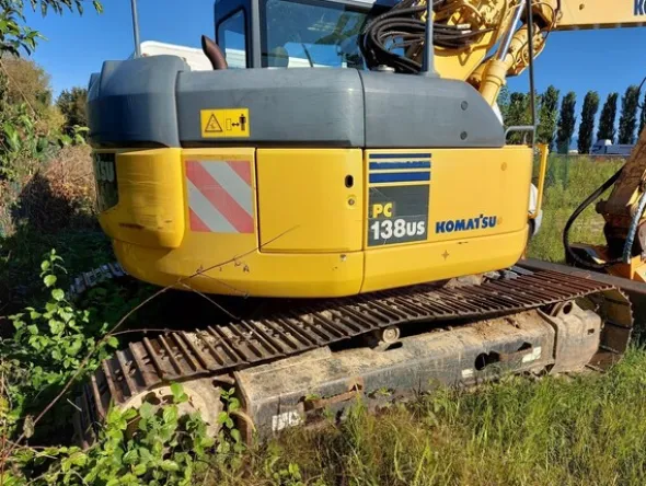 24#5479 Escavatore Komatsu PC138US con trincia