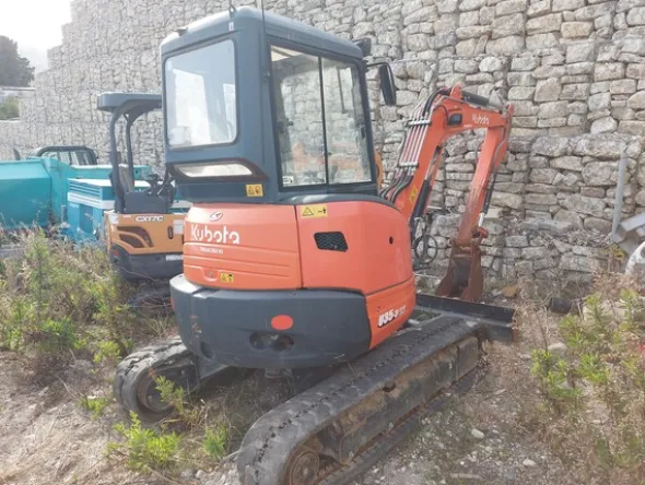 6#8017 Escavatore Kubota U35