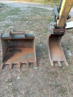 ESCAVATORE NEUSON Q.LI 55