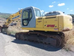 2#7850 Escavatore New Holland E215 B