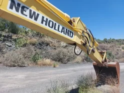 2#7850 Escavatore New Holland E215 B