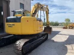 9#7949 Escavatore New Holland Kobelco